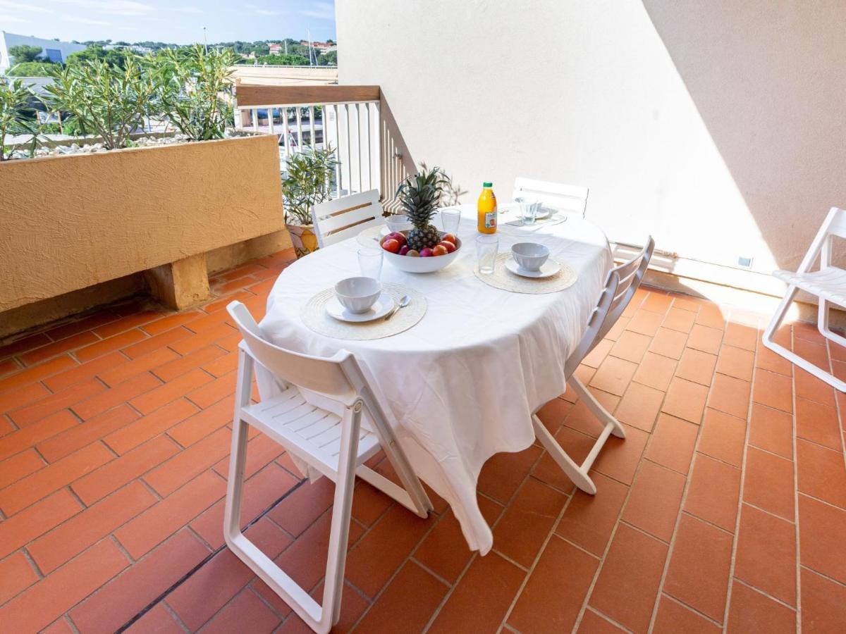 Apartment Le Port De Bormes By Interhome ภายนอก รูปภาพ